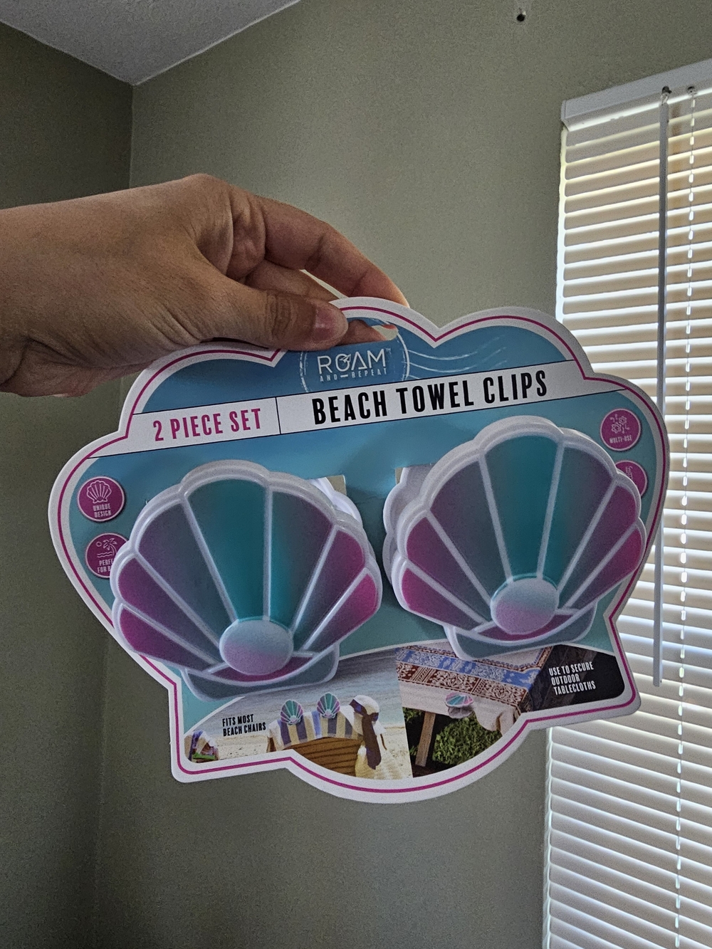 ROAM Shell Beach Towel Clips in Teal & Pink Gradient (2-Pack)